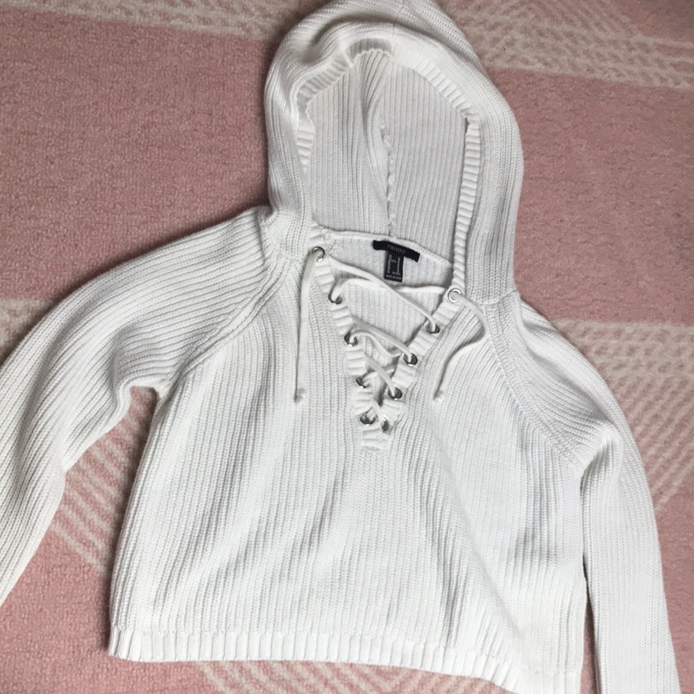 Long sleeve cropped sweater